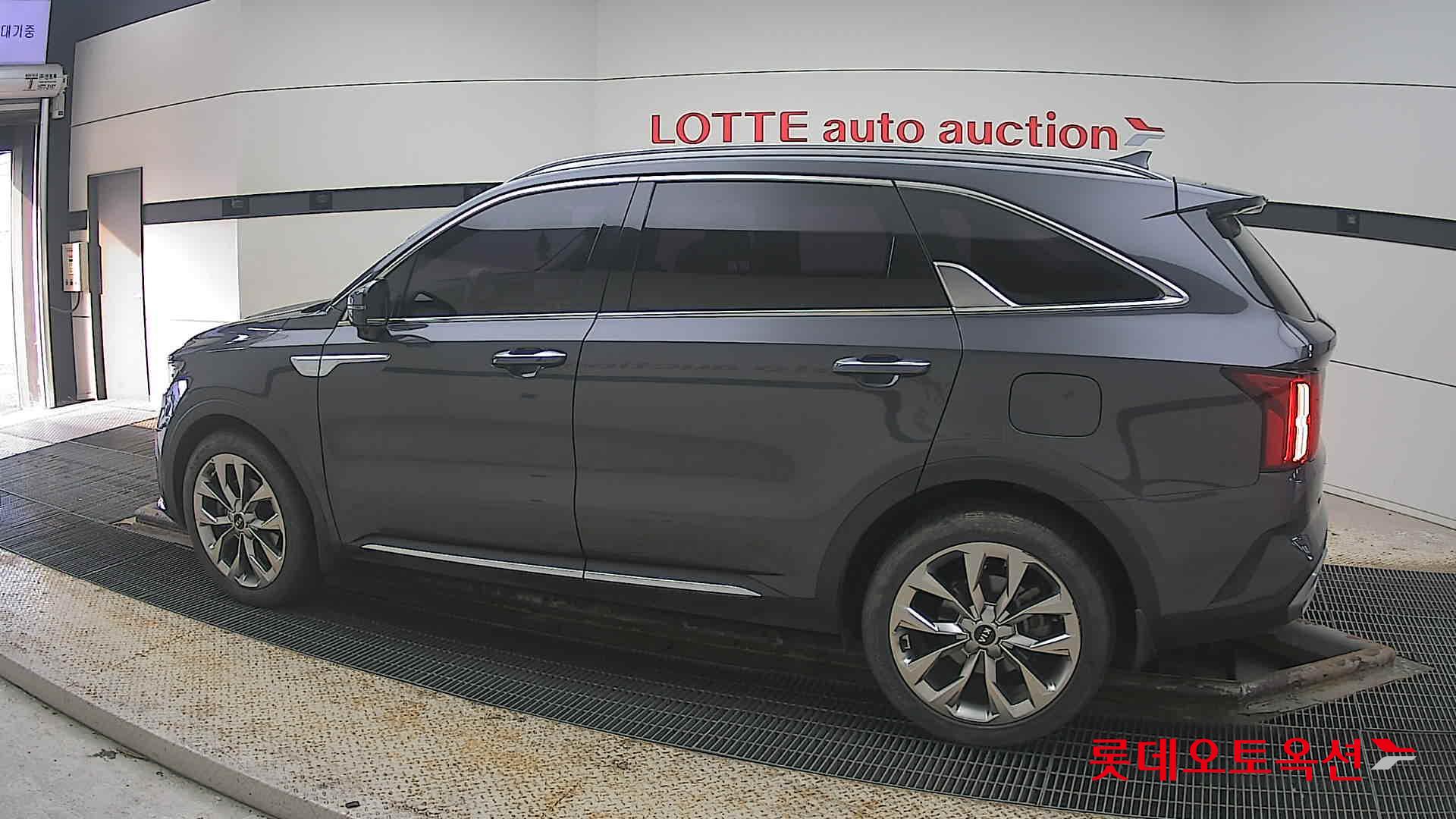 Kia Sorento 2021 - Image 14