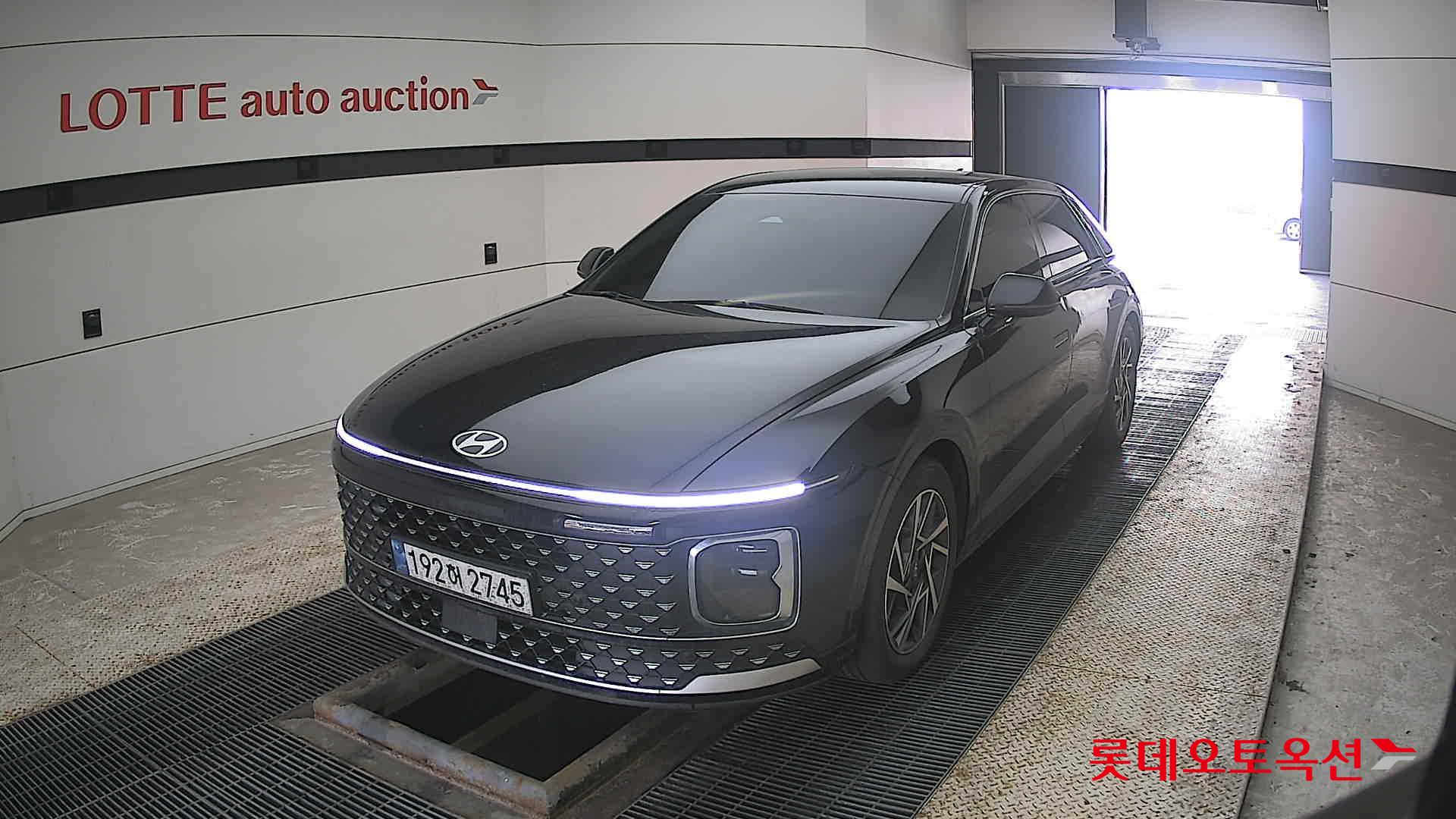 هيونداي جرانجر 2023 - صورة 10