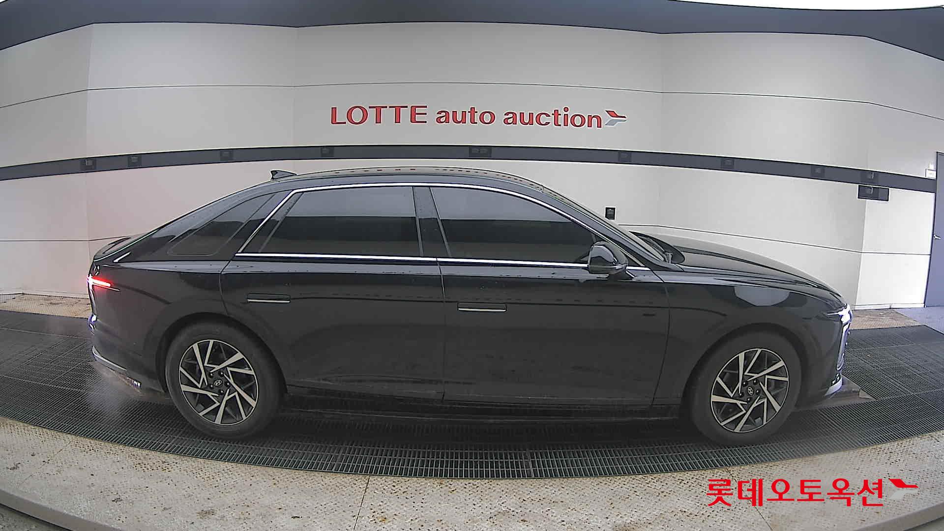 هيونداي جرانجر 2023 - صورة 21