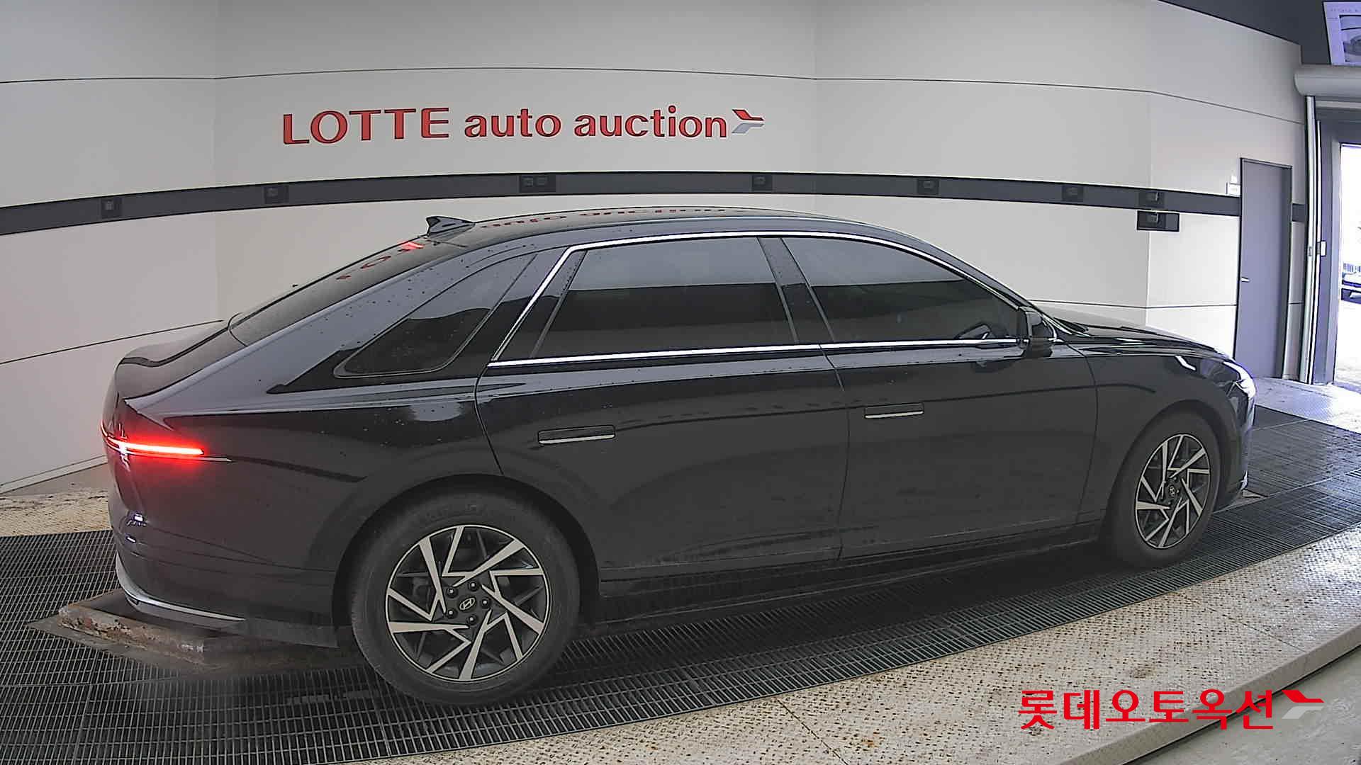 هيونداي جرانجر 2023 - صورة 20