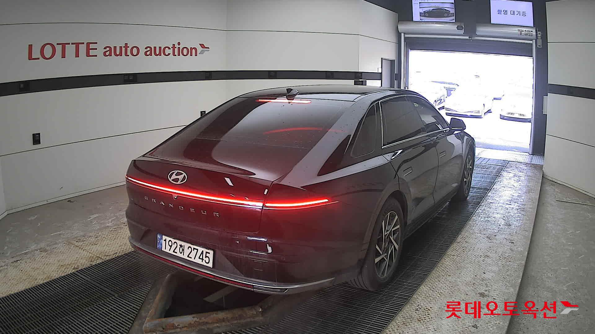 هيونداي جرانجر 2023 - صورة 18