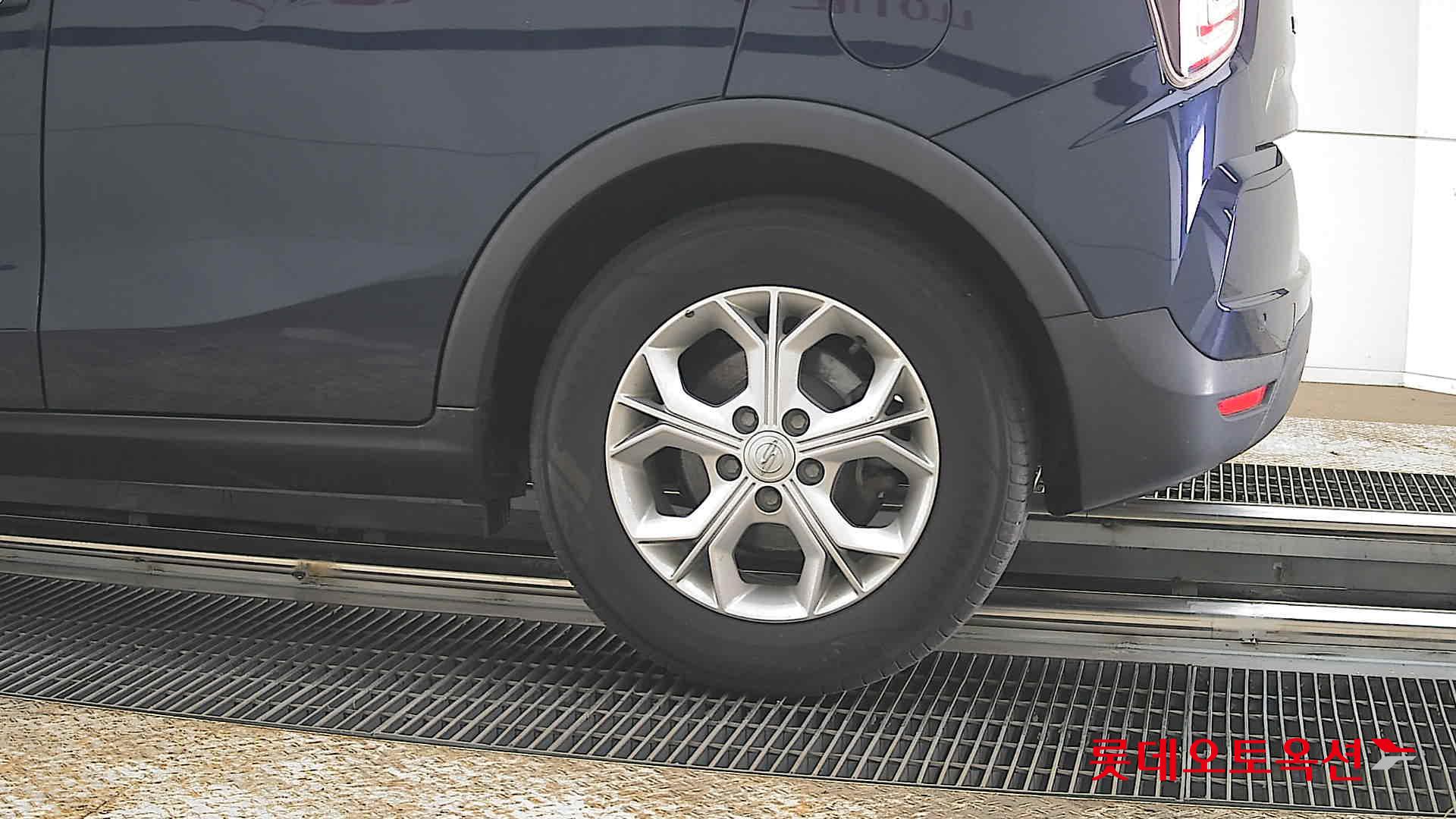 سانغ يونغ تيفولي