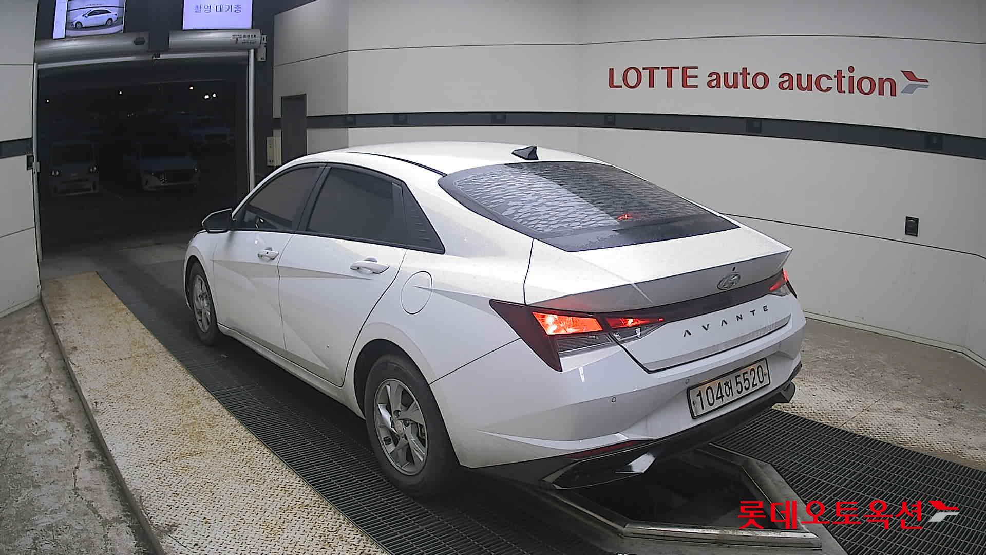 2021 - hyundai avante