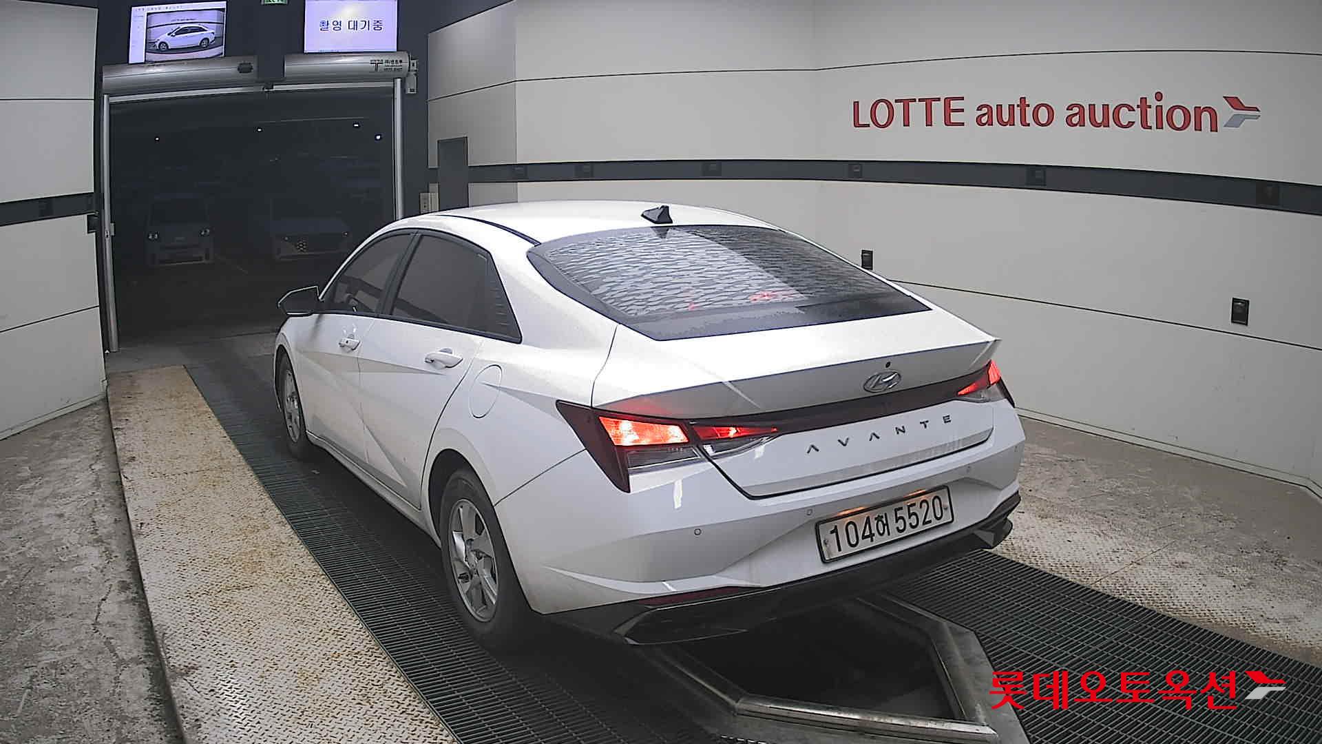 2021 - hyundai avante