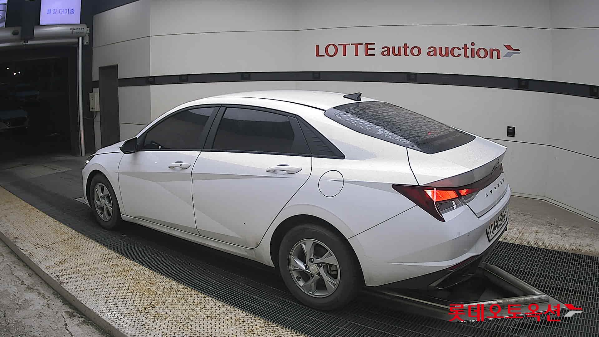 2021 - hyundai avante