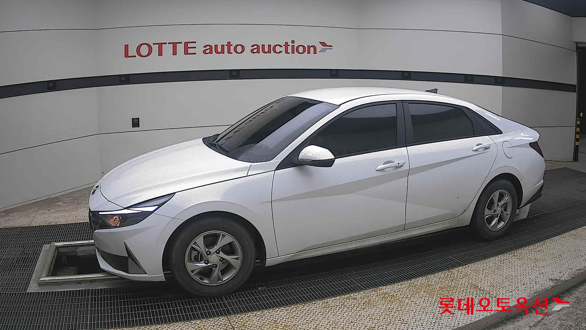 2021 - hyundai avante