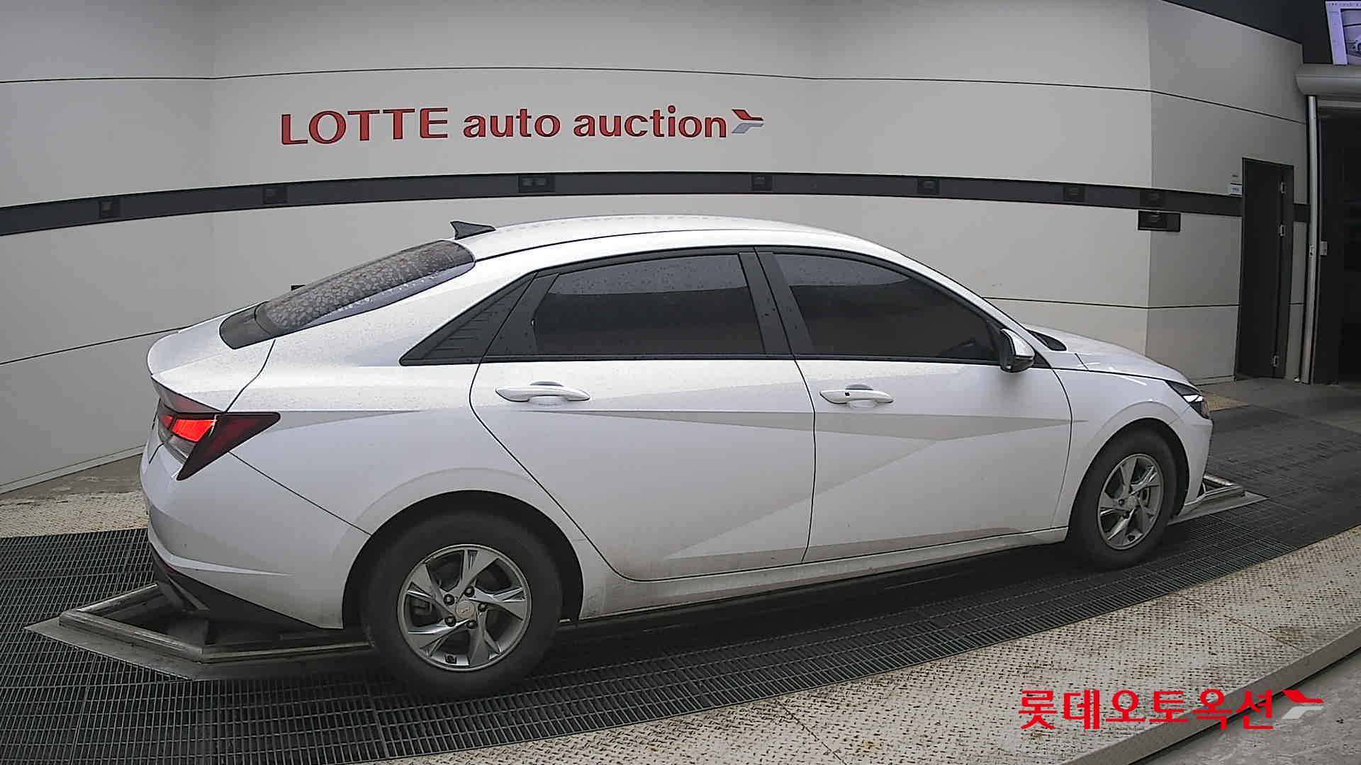 2021 - hyundai avante