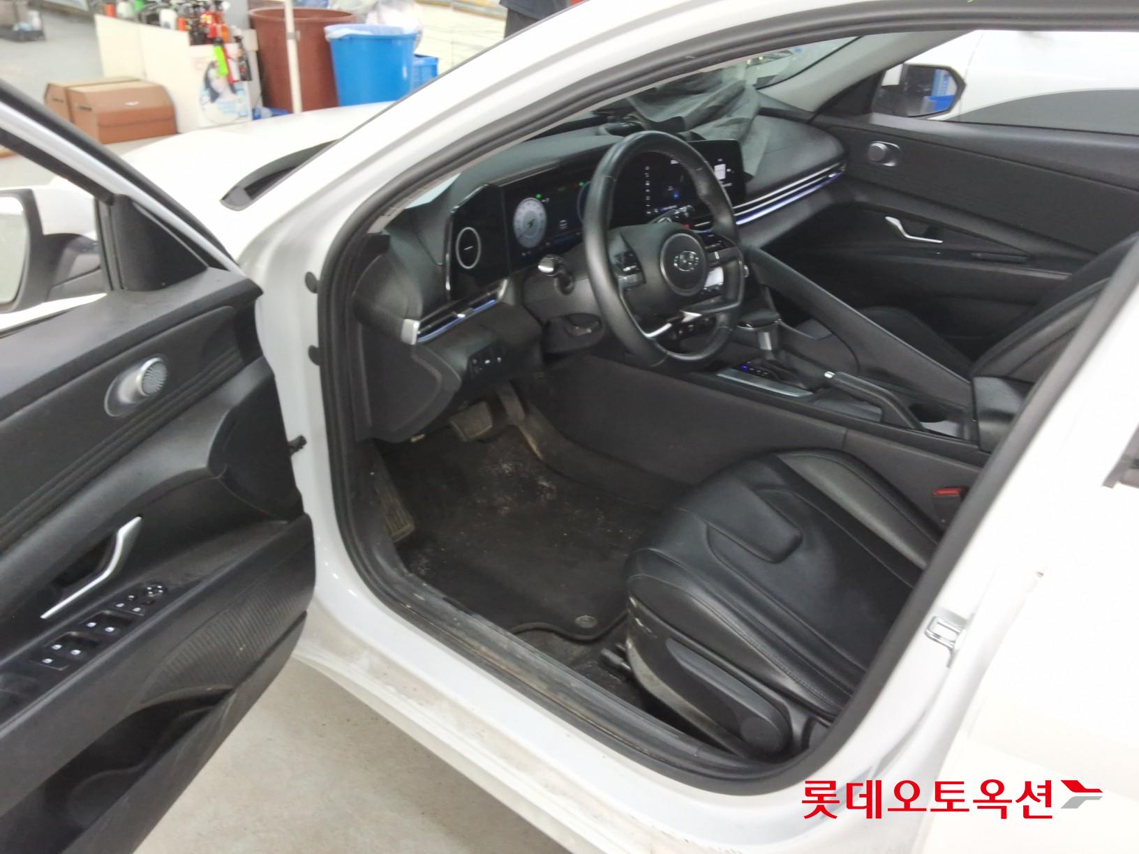 2021 - hyundai avante