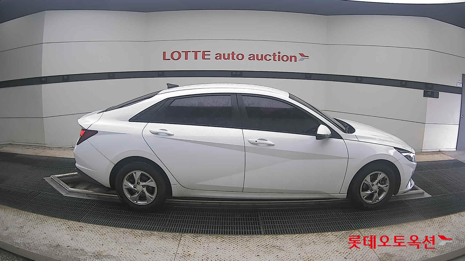 2021 - hyundai avante