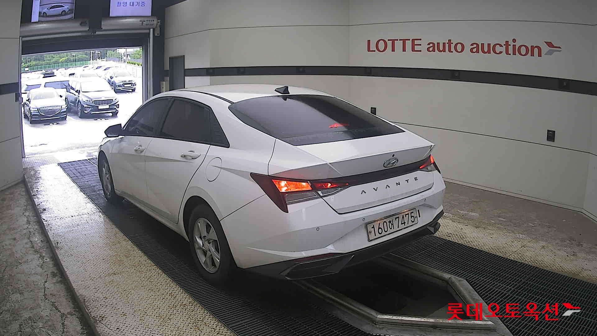 2021 - hyundai avante