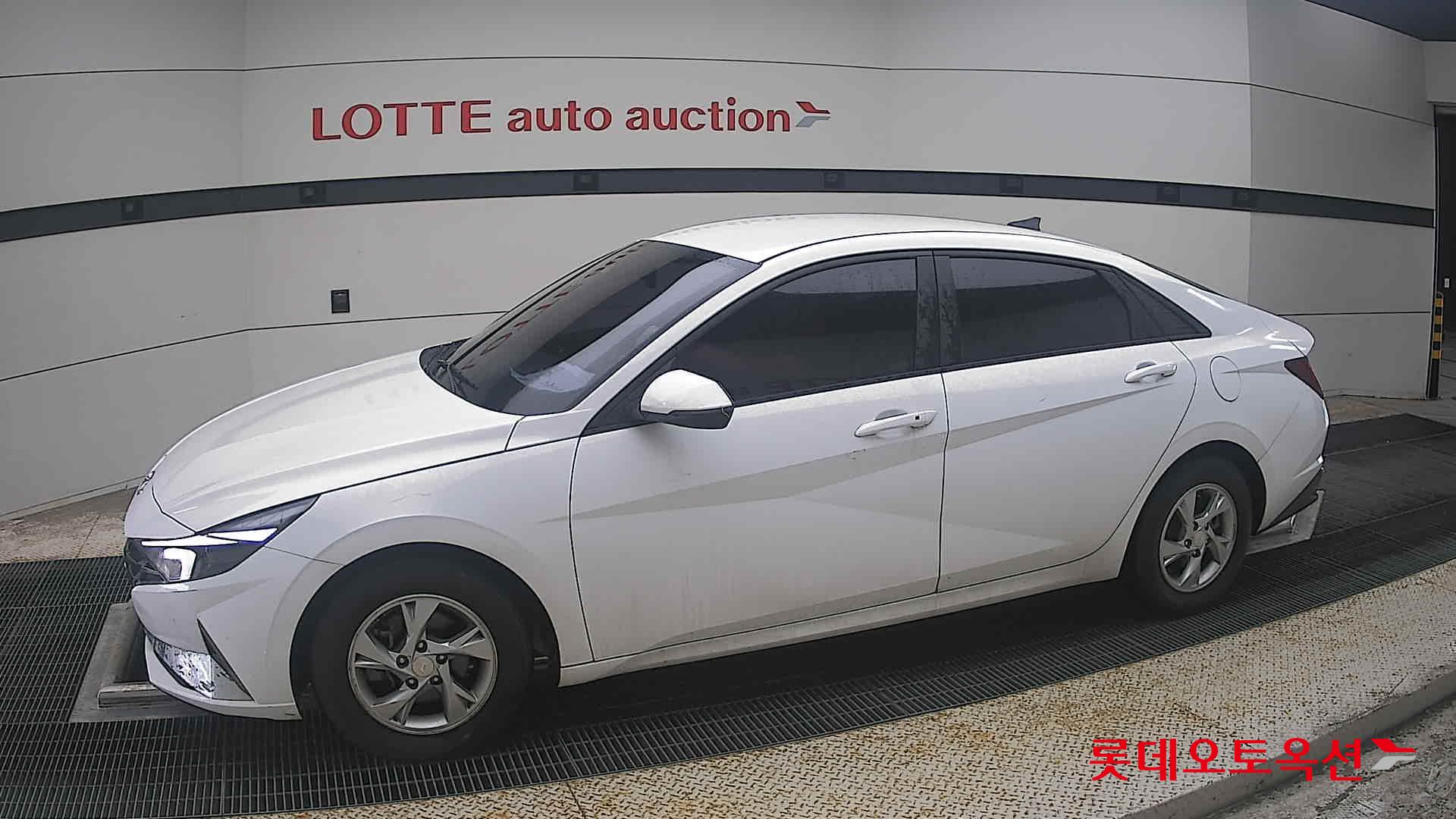 2021 - hyundai avante