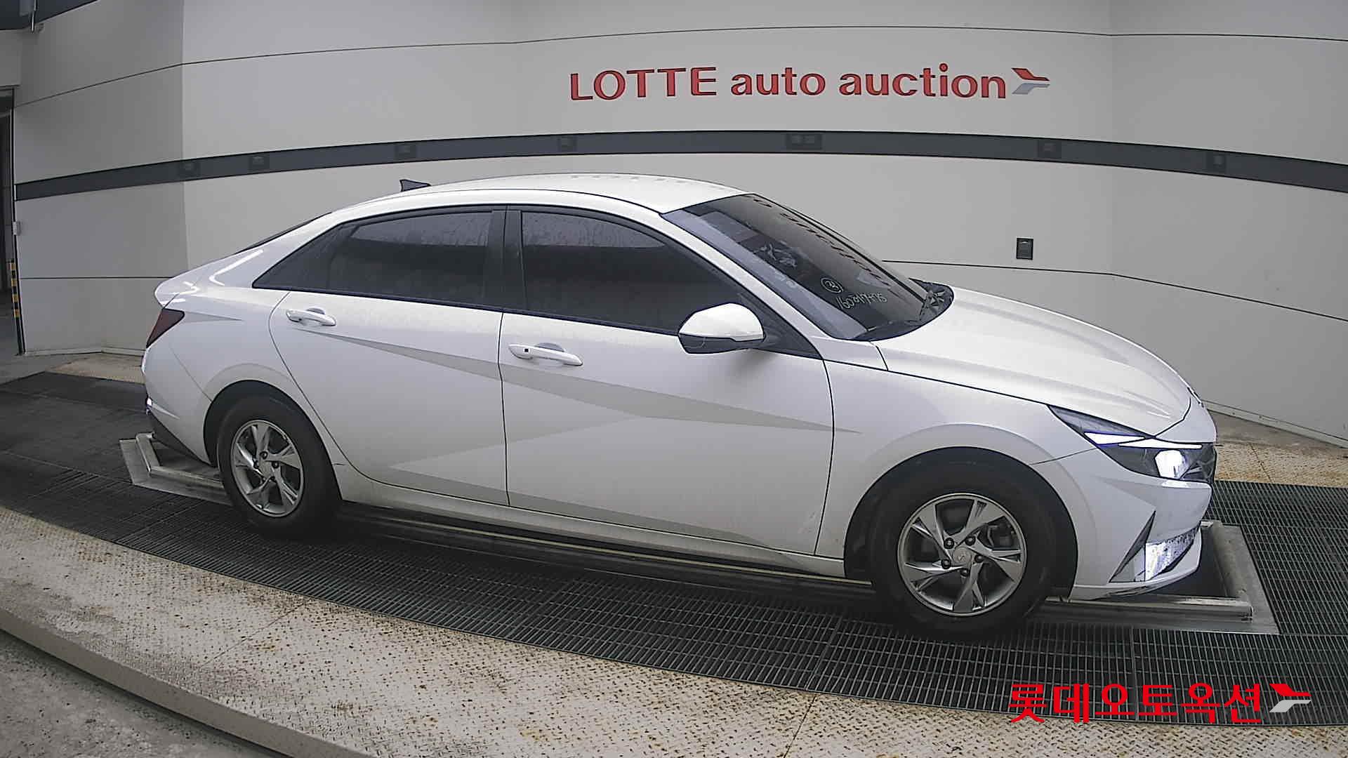 2021 - hyundai avante