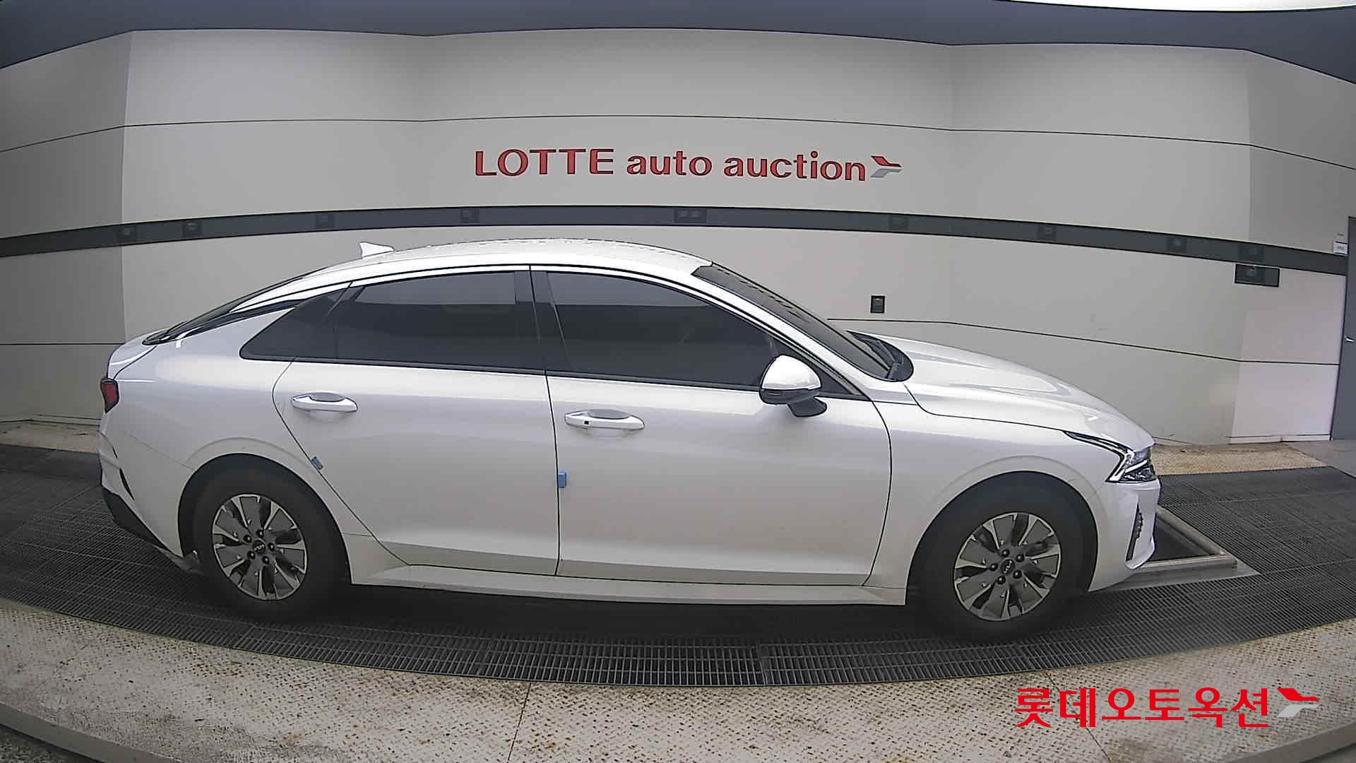 2023 - kia k5