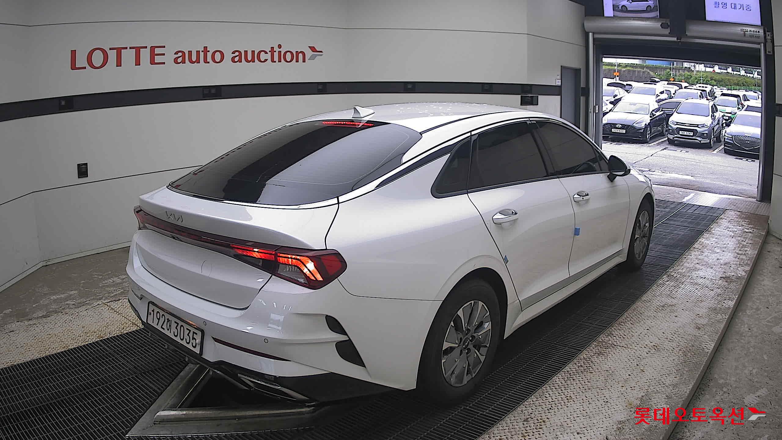 2023 - kia k5