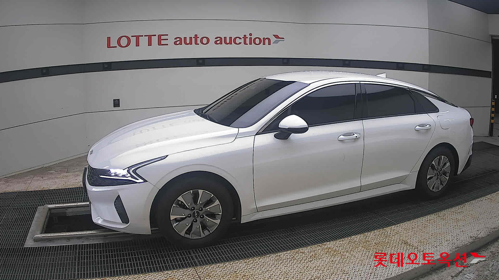 2023 - kia k5