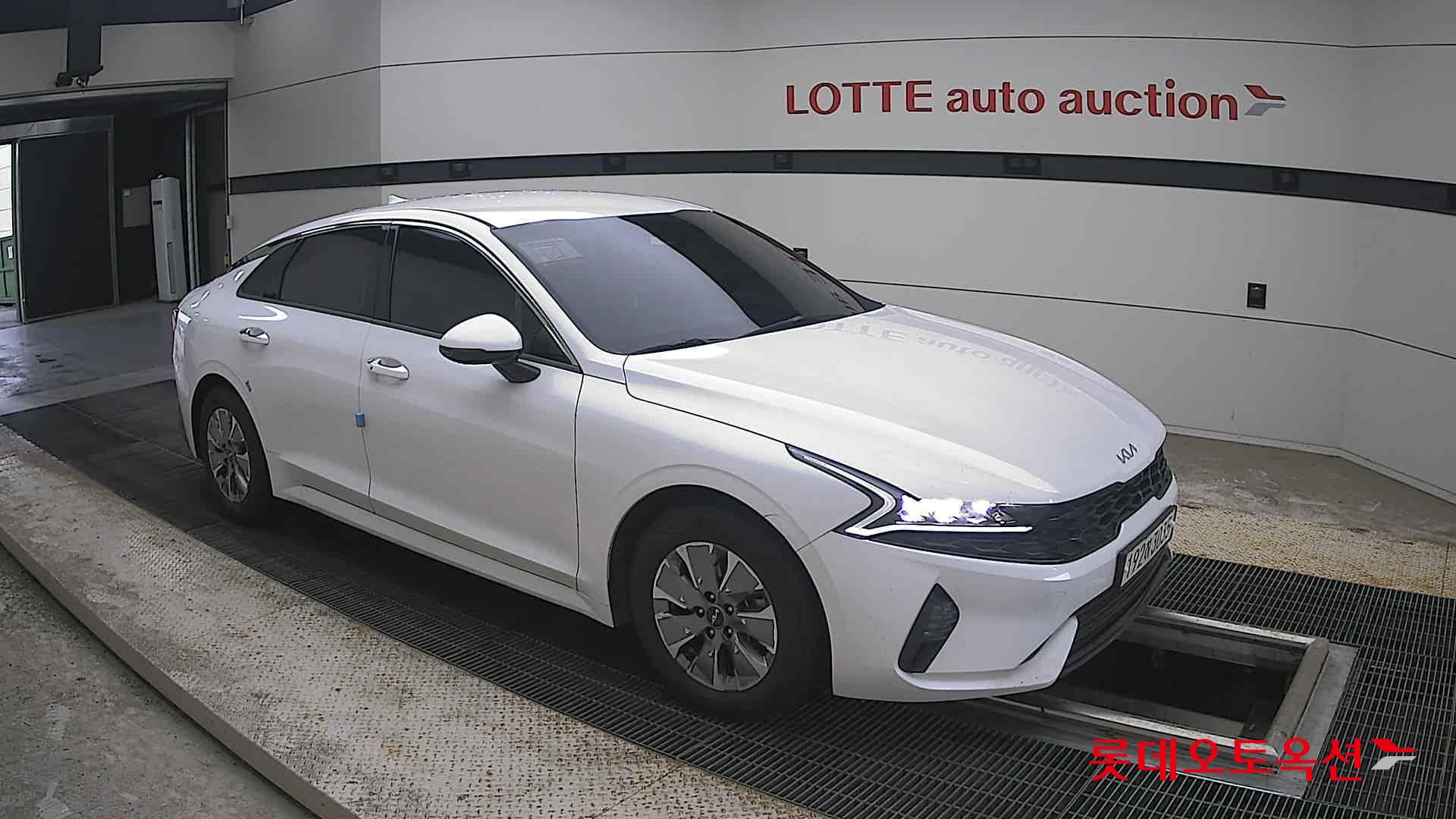 2023 - kia k5