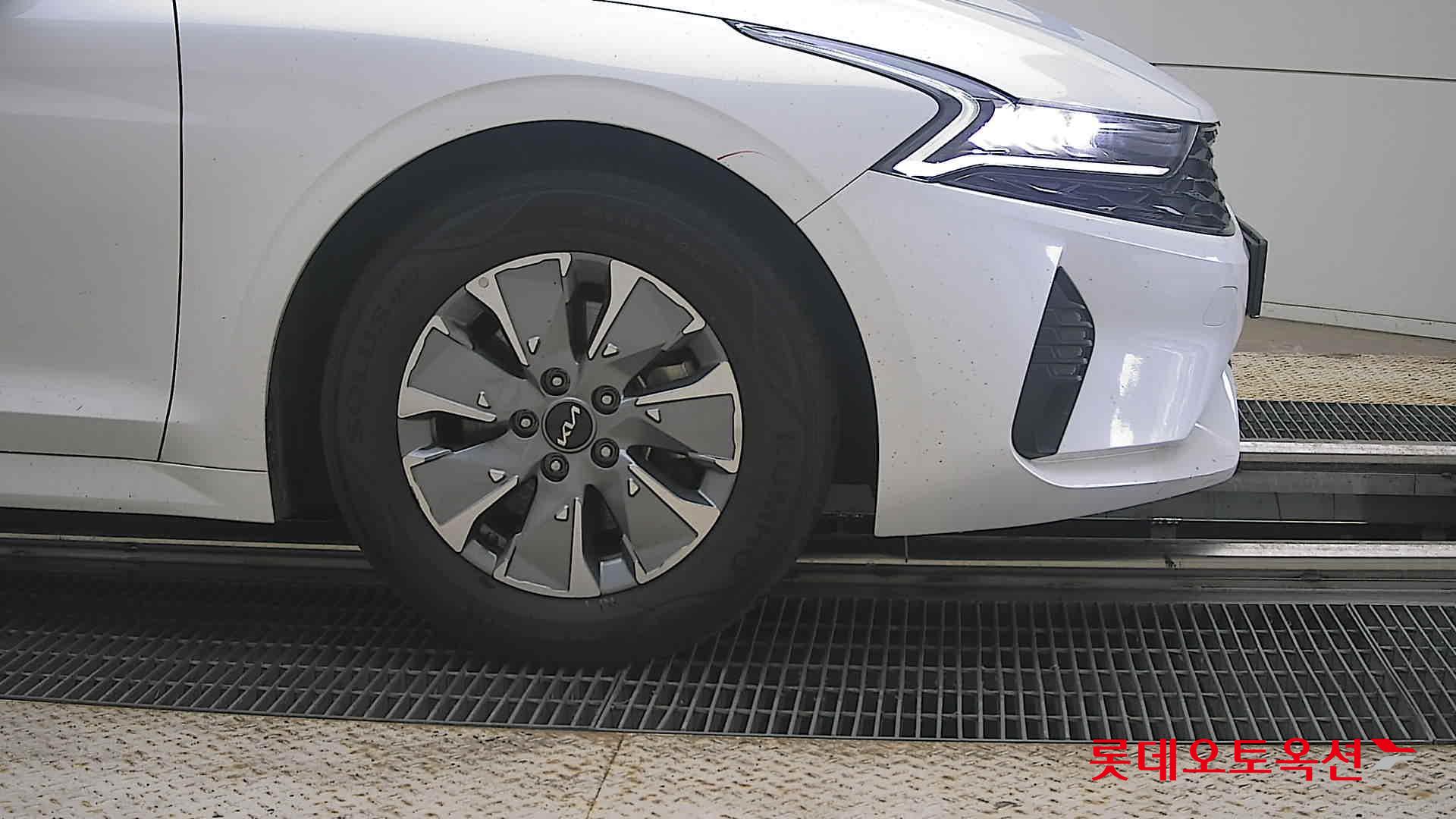 2023 - kia k5