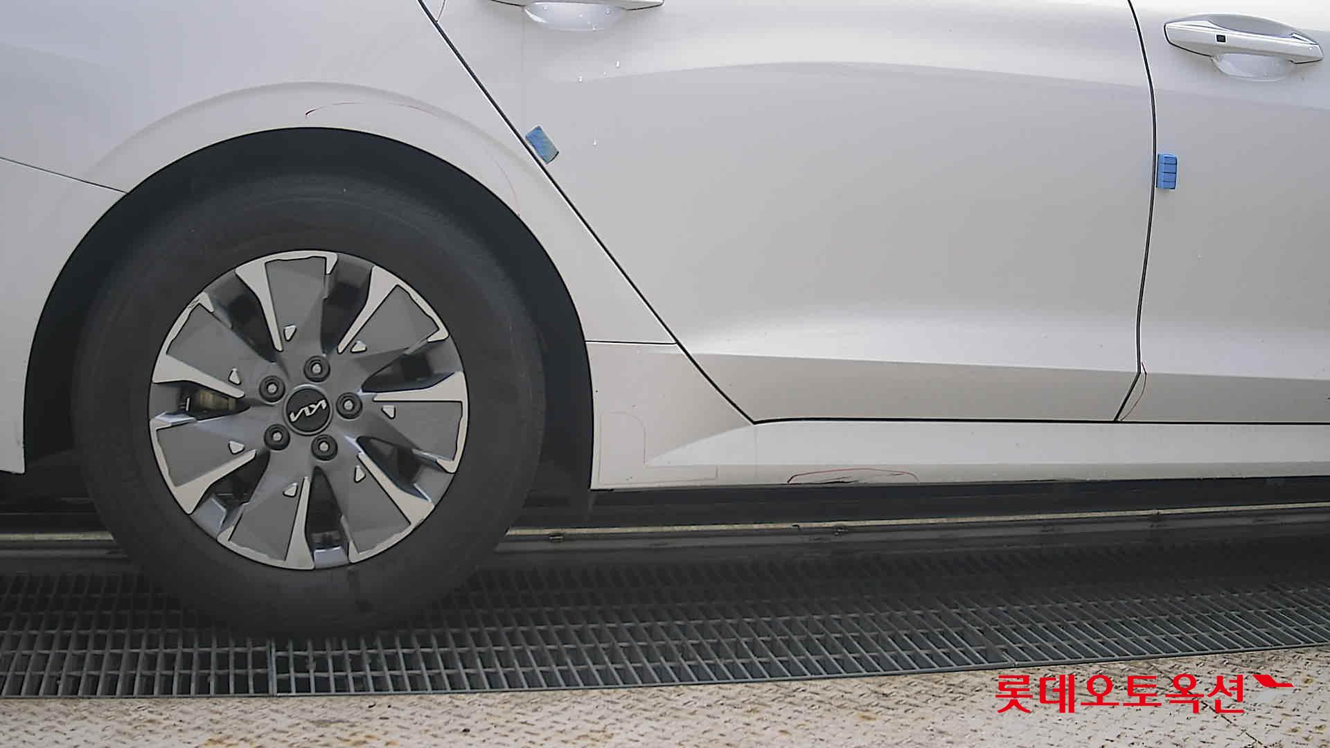 2023 - kia k5