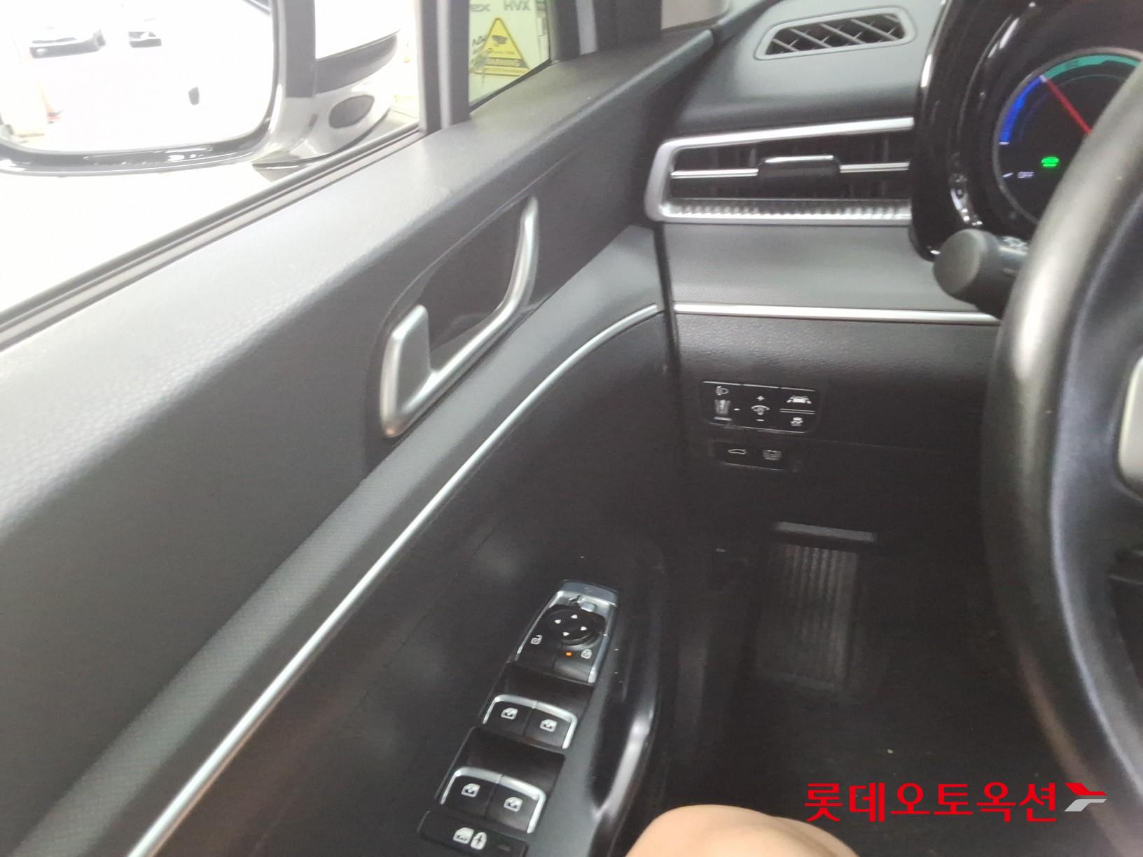2023 - kia k5