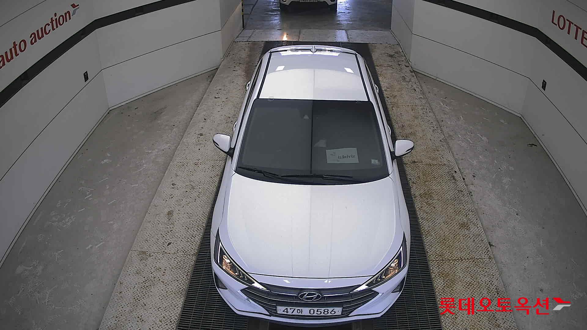 2020 - Hyundai AVANTE