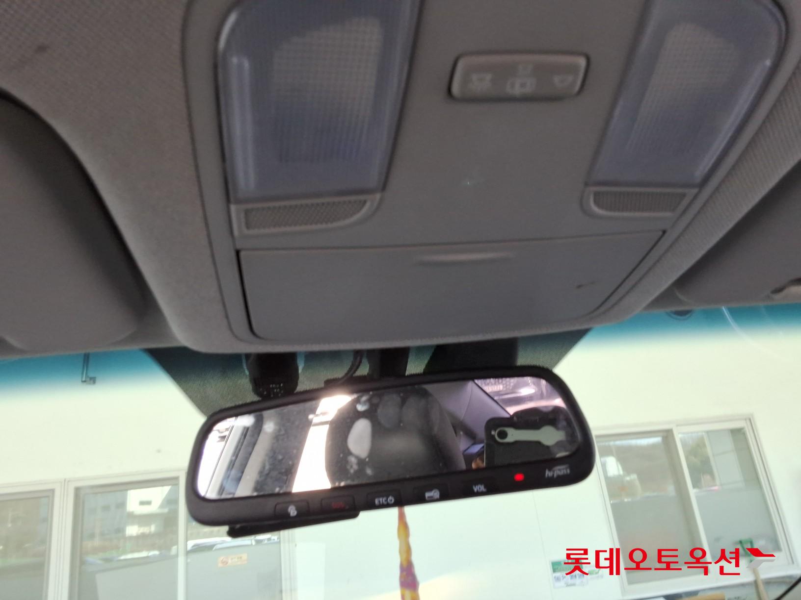 2020 - Hyundai AVANTE