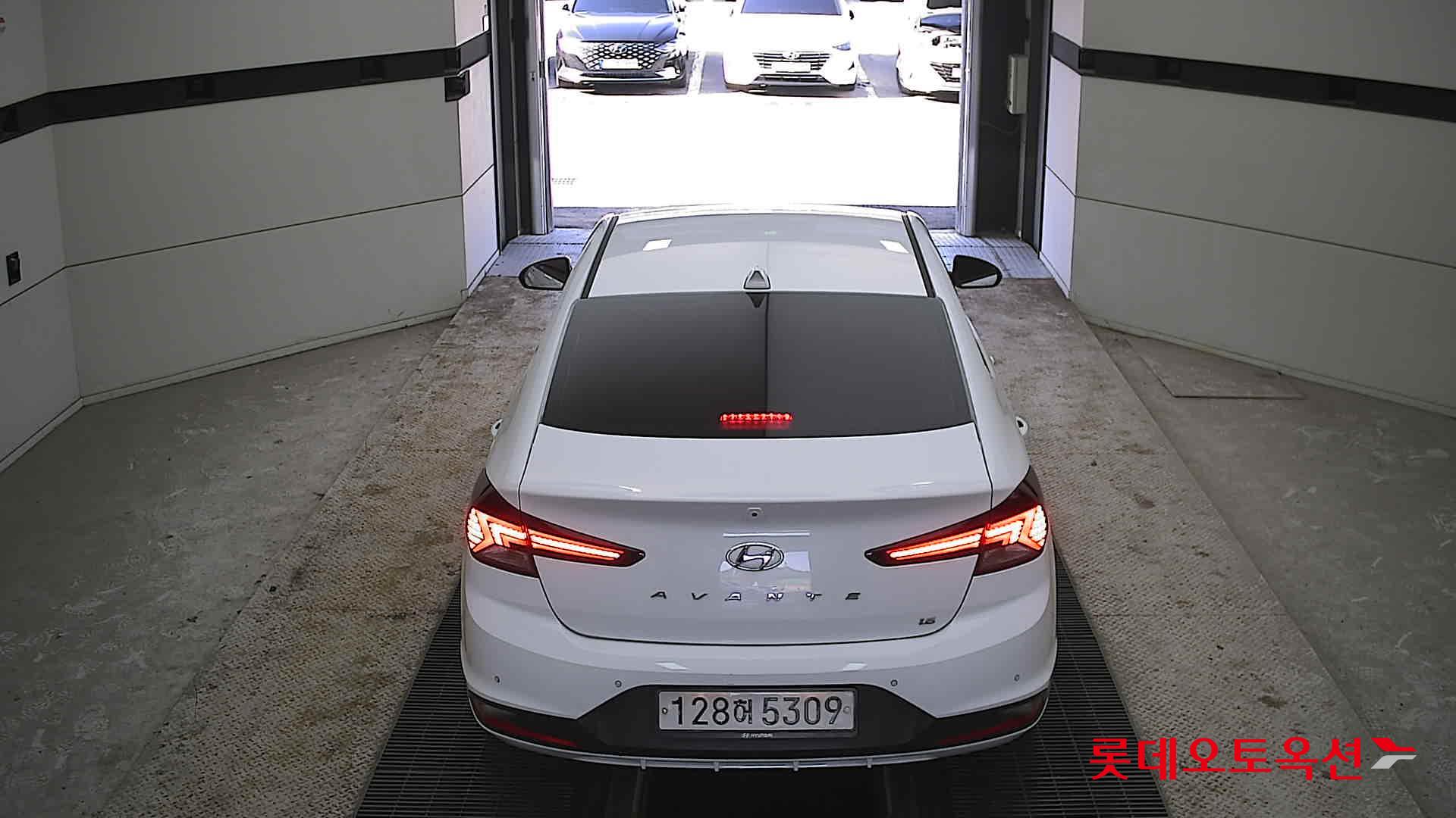 هيونداي إلانترا 2020 - صورة 17