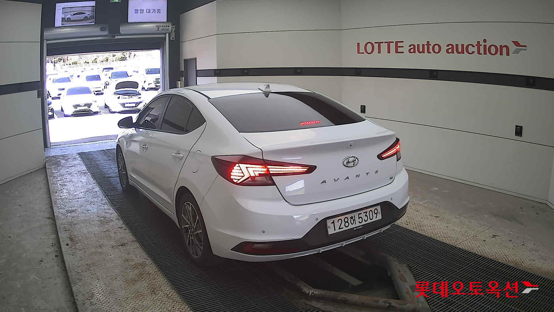 هيونداي إلانترا 2020 - صورة 16