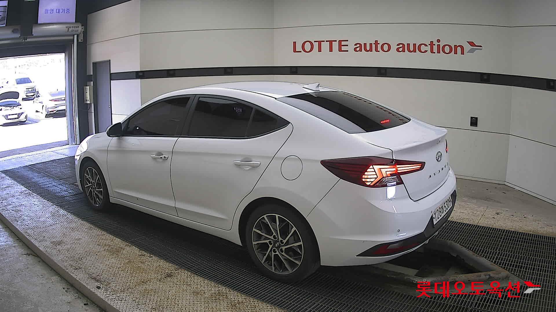 هيونداي إلانترا 2020 - صورة 15