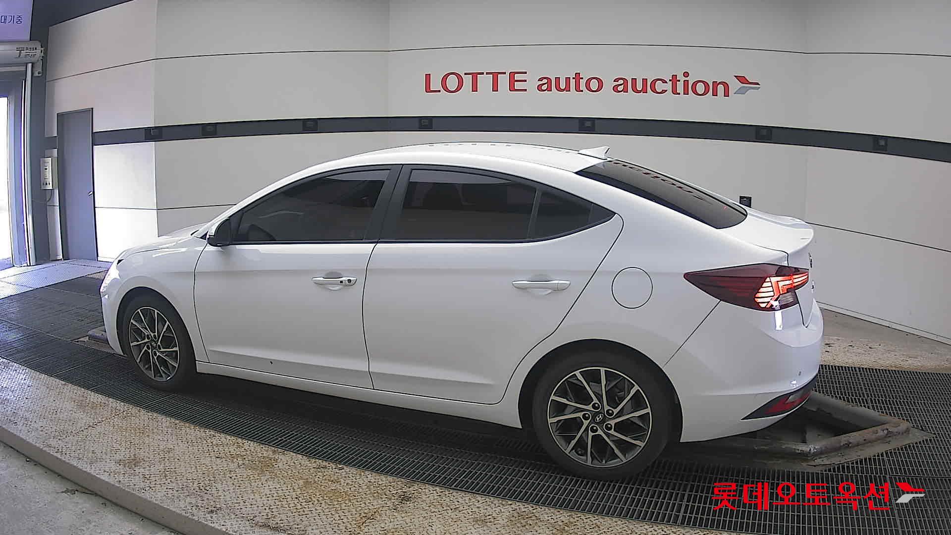 هيونداي إلانترا 2020 - صورة 14