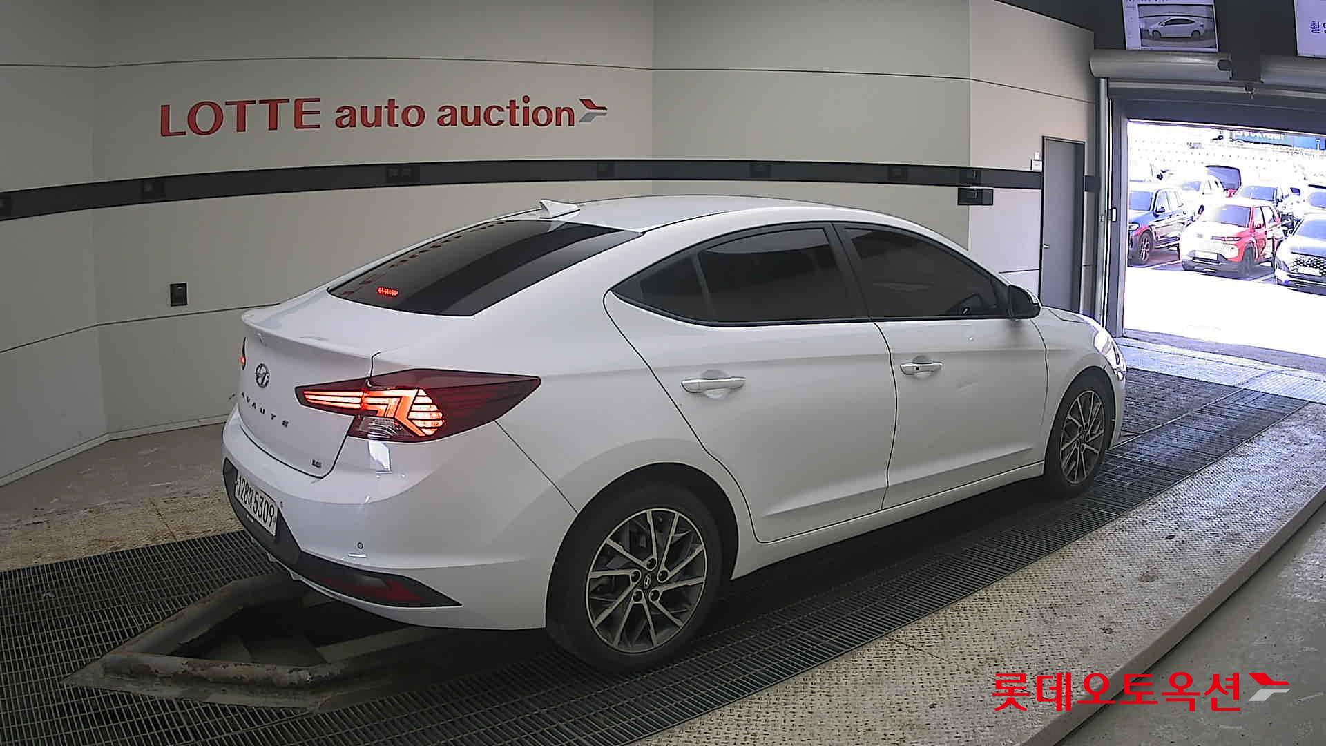 هيونداي إلانترا 2020 - صورة 19