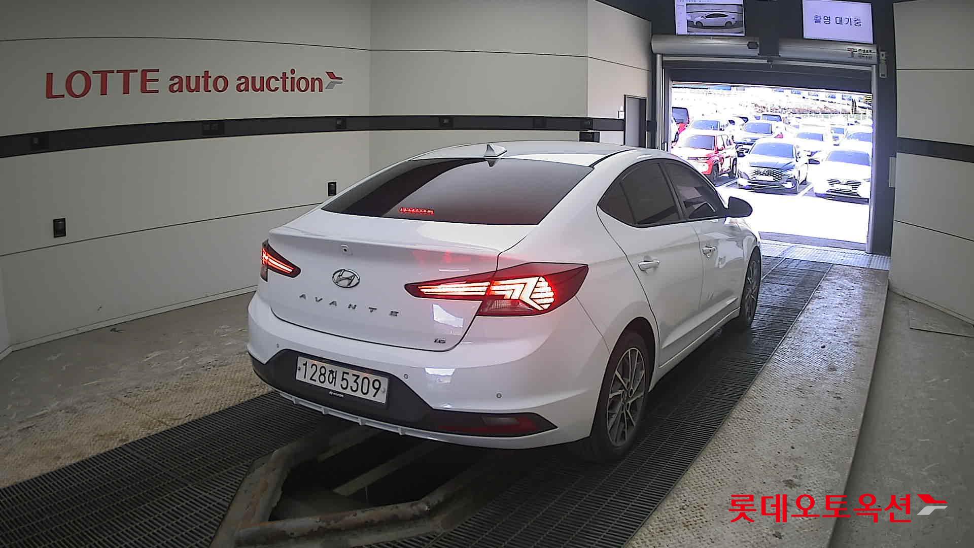 هيونداي إلانترا 2020 - صورة 18