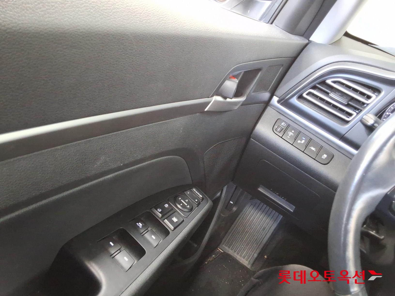 هيونداي إلانترا 2020 - صورة 29