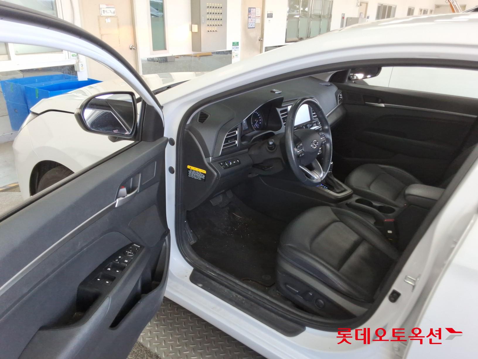 هيونداي إلانترا 2020 - صورة 35