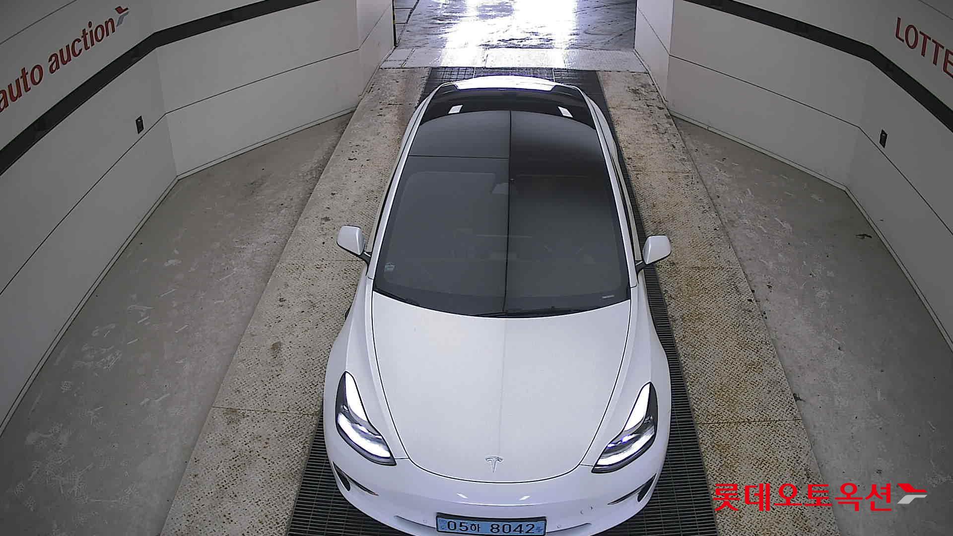 TESLA Model 3 2022 - 이미지 7