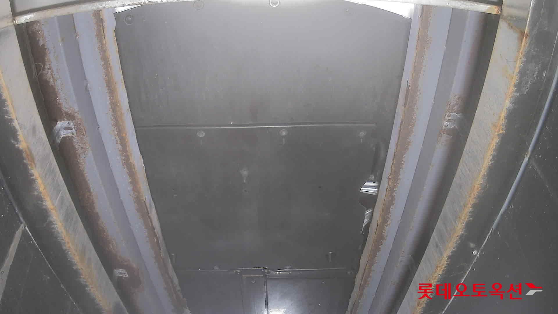 TESLA Model 3 2022 - 이미지 8