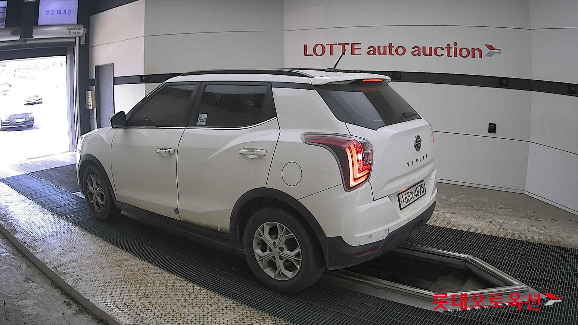KG Mobility Tivoli - 15