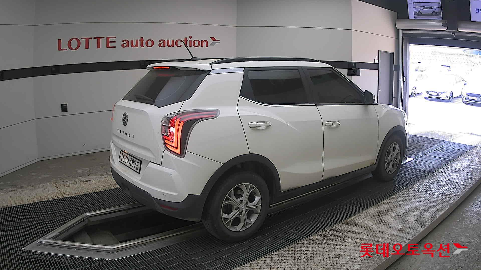 KG Mobility Tivoli - 19
