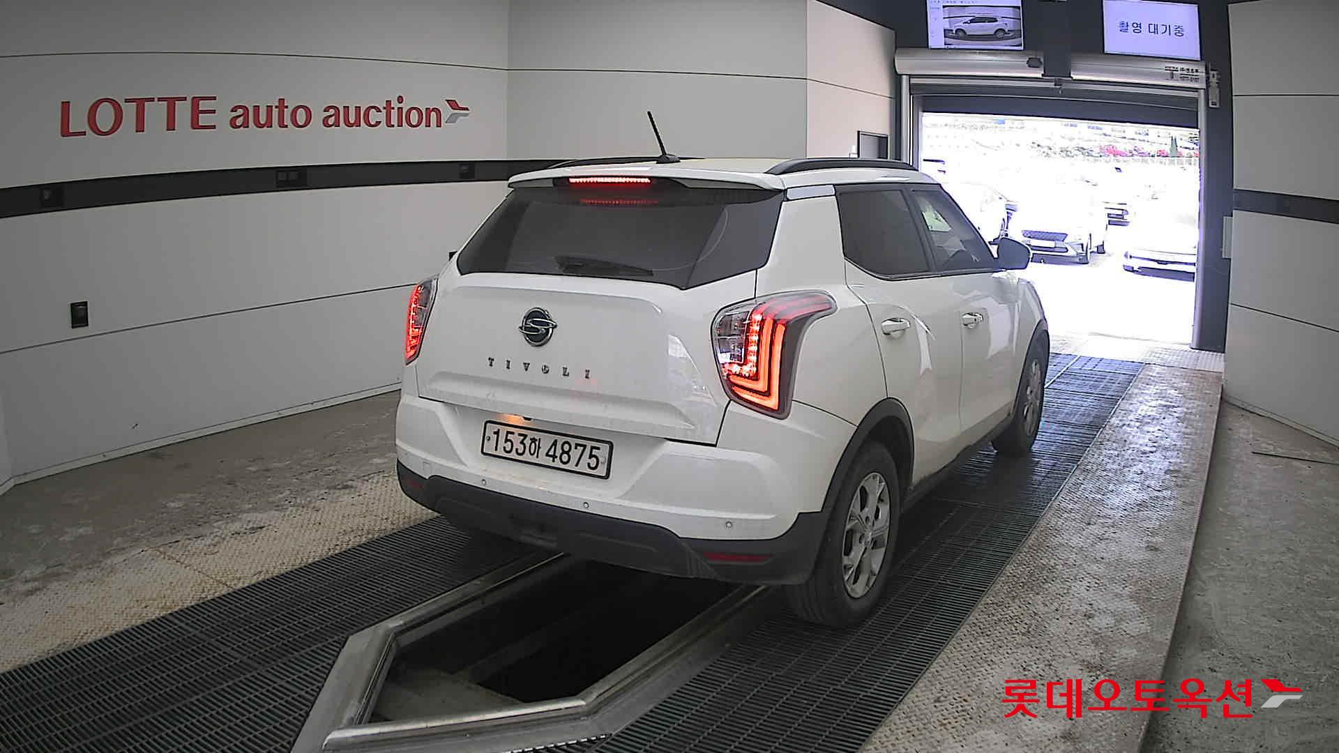 KG Mobility Tivoli - 18