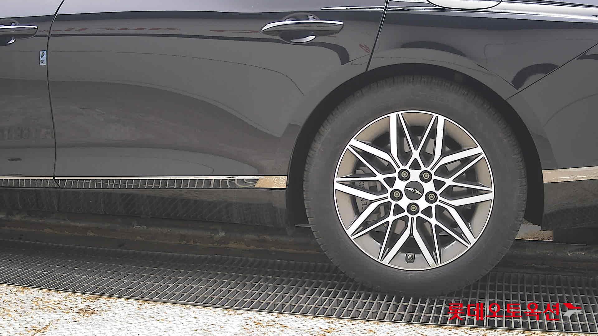 Genesis G80 2025 - Image 26