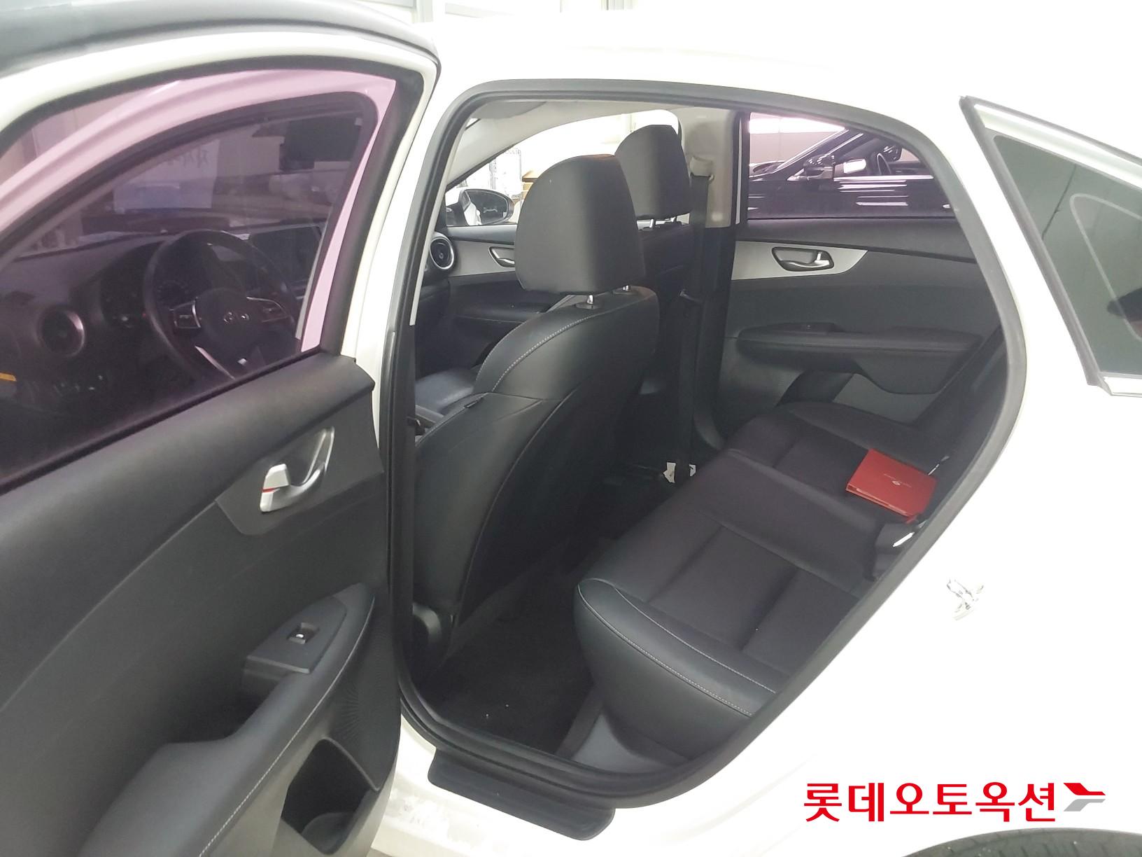 كيا K3 2020 - صورة 36