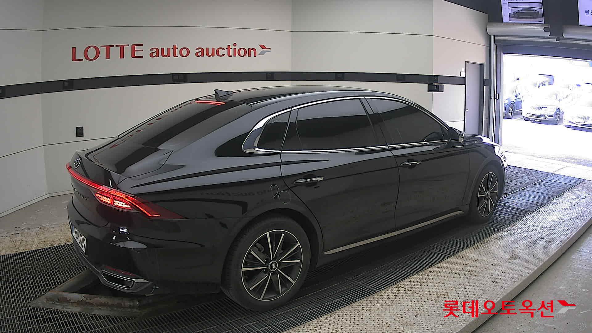 Hyundai Grandeur 2022 - Image 19