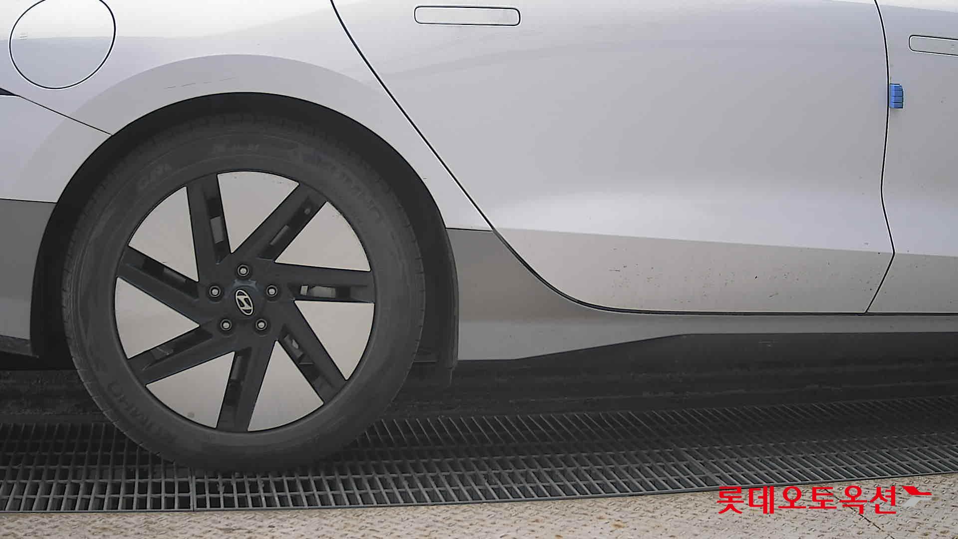 هيونداي أيونيك 6 2023 - صورة 28