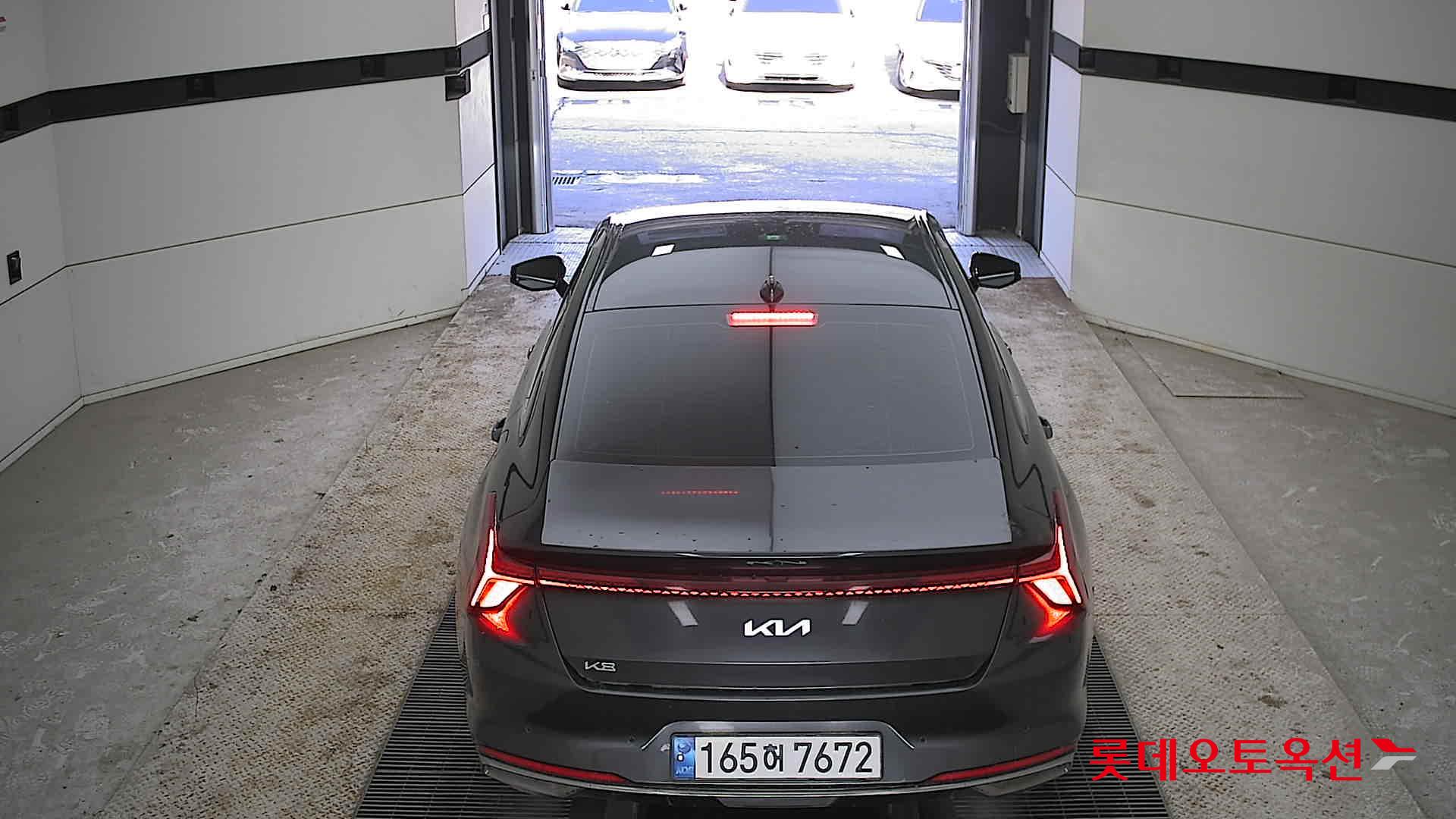 كيا K8 2022 - صورة 17