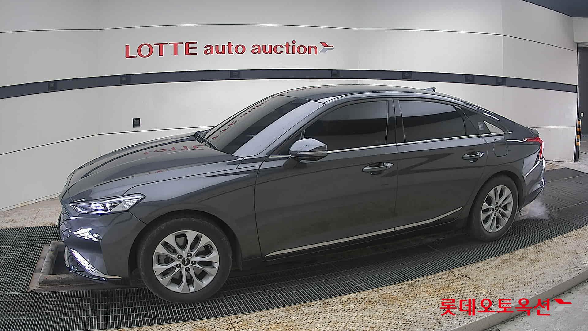 كيا K8 2022 - صورة 12