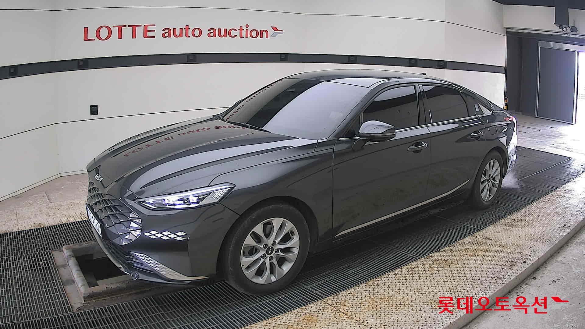 كيا K8 2022 - صورة 11