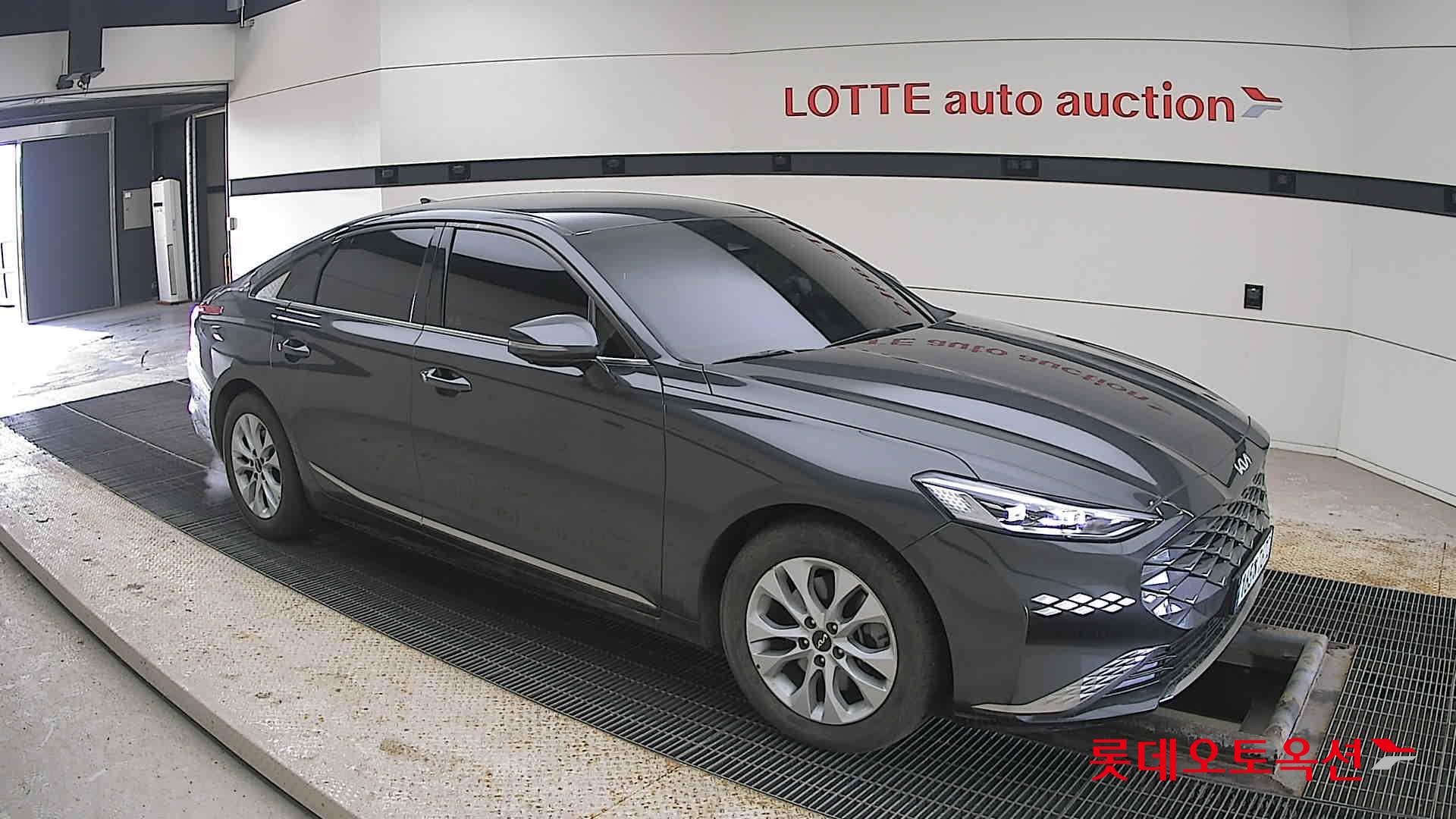 كيا K8 2022 - صورة 23