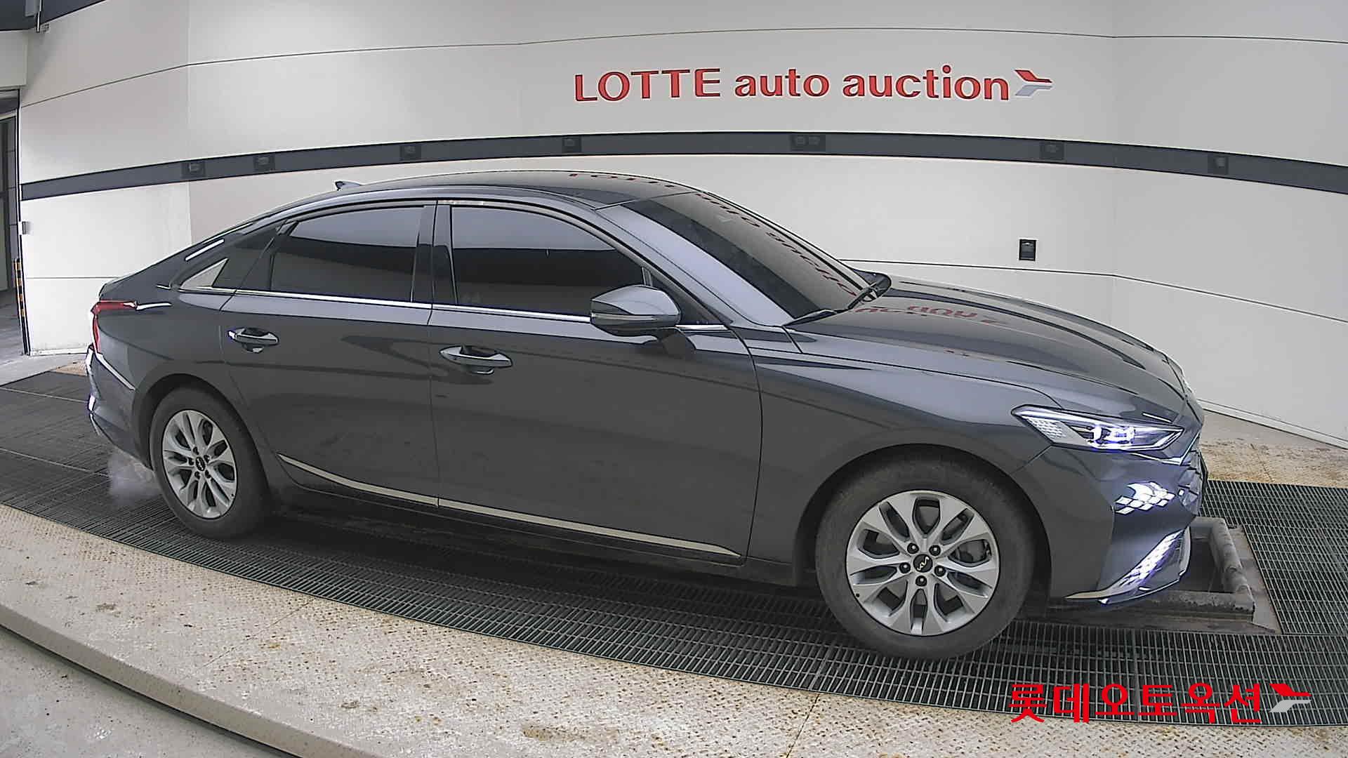 كيا K8 2022 - صورة 22