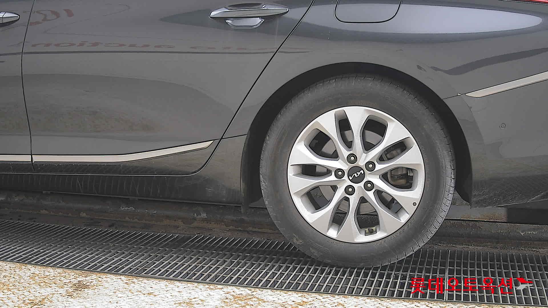 كيا K8 2022 - صورة 26