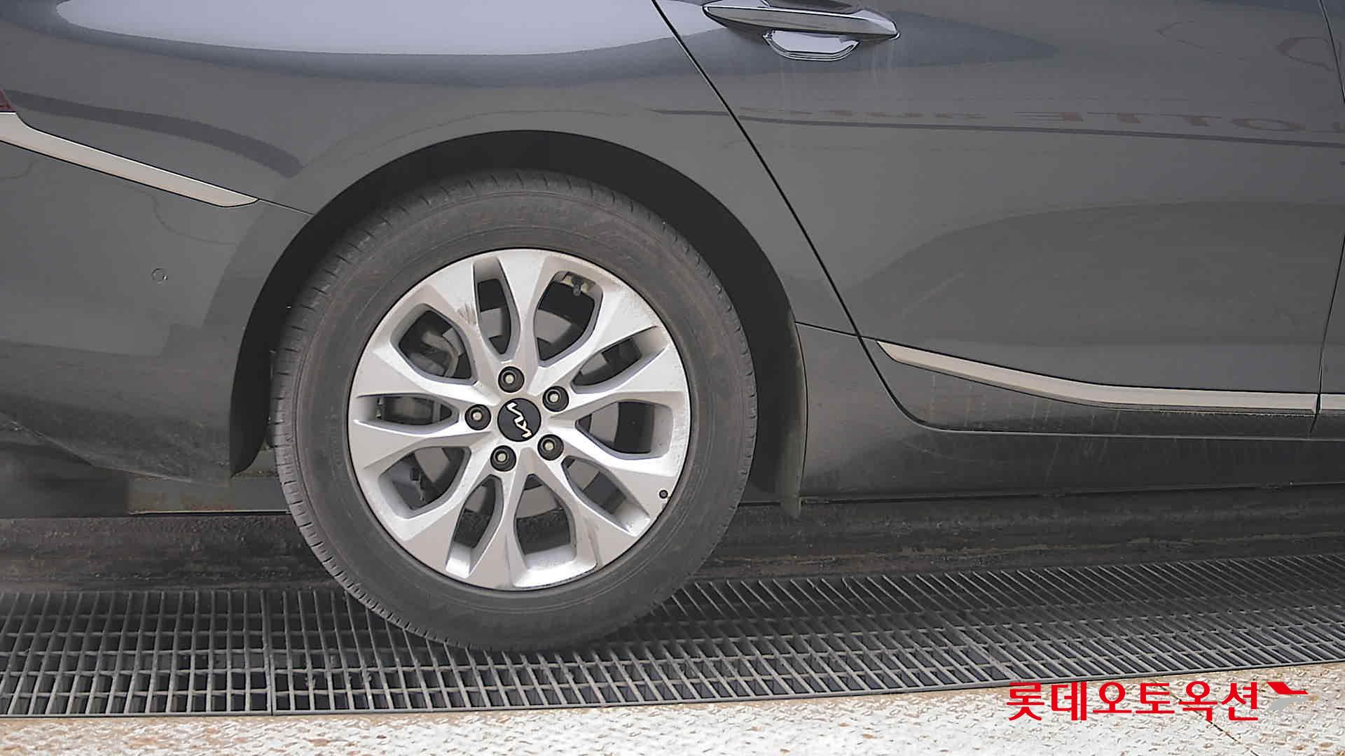 كيا K8 2022 - صورة 28