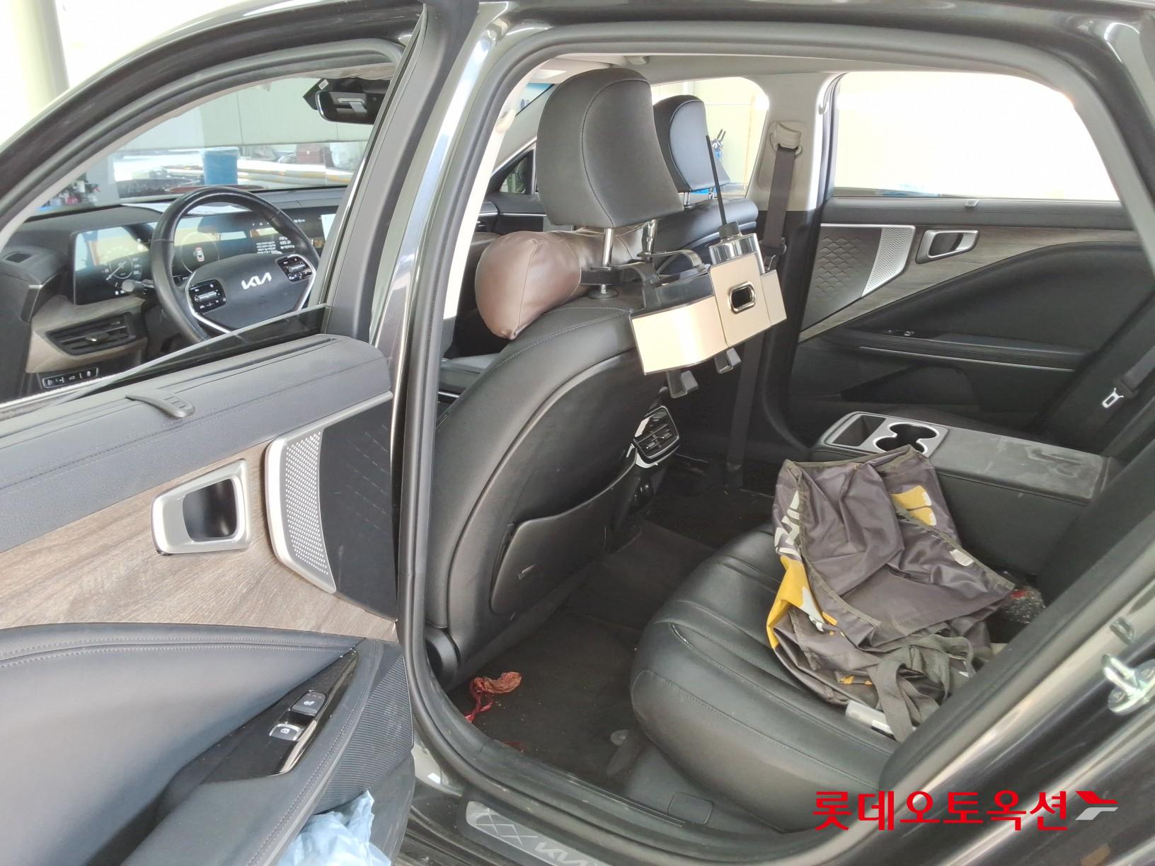 كيا K8 2022 - صورة 36